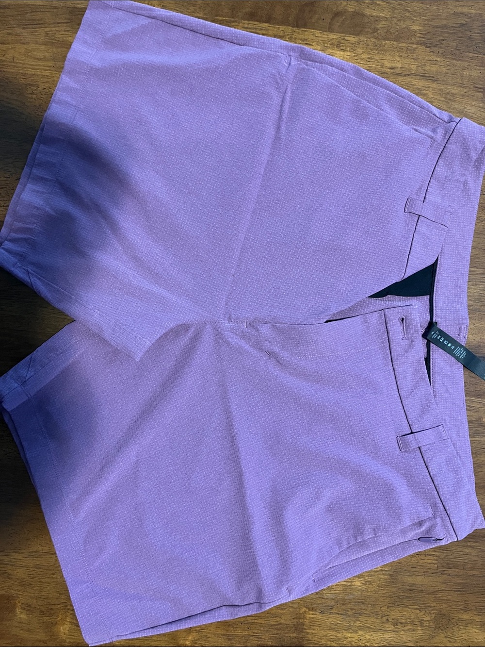 lululemon ABC short. Lavender size 36 7in
